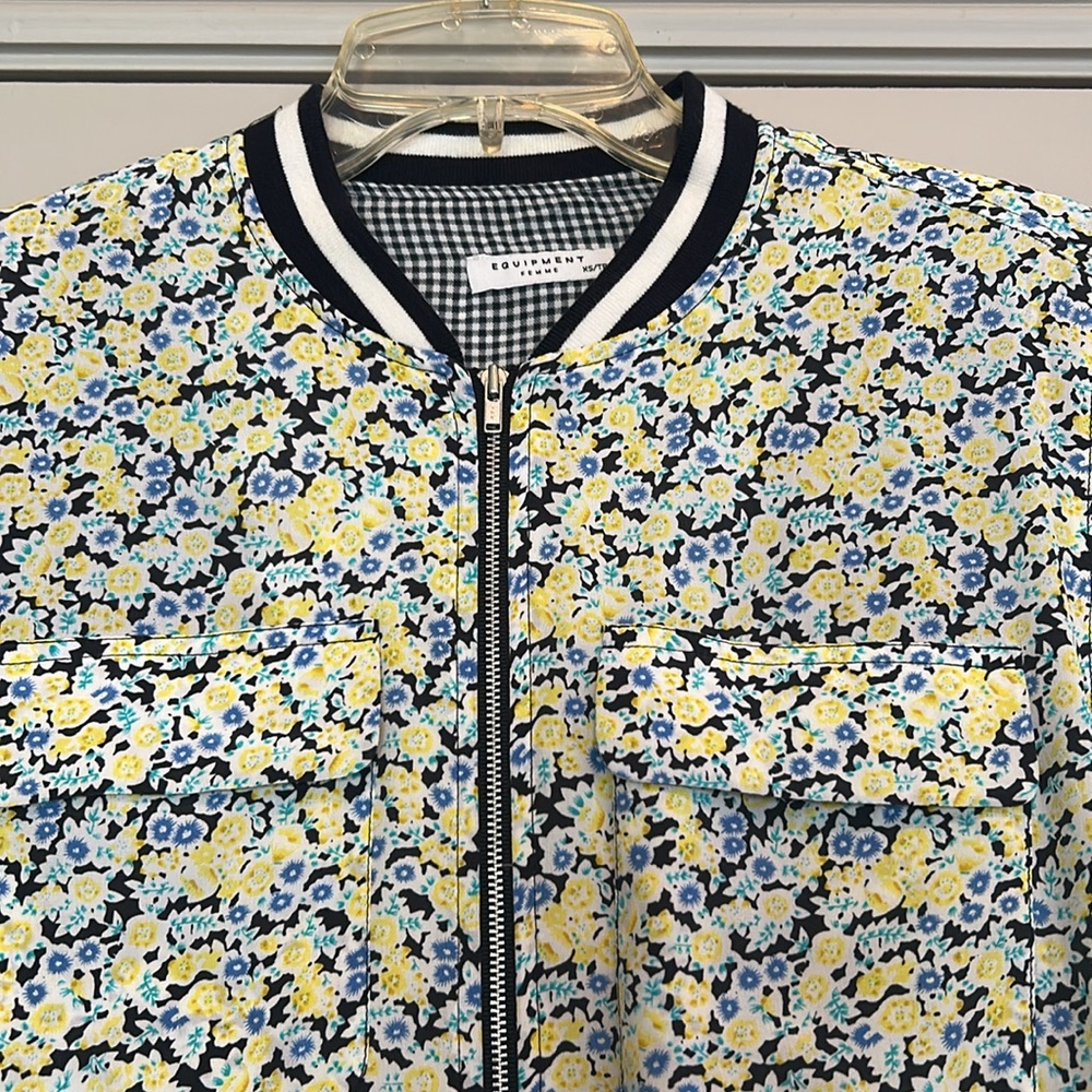 Equipment Silk Floral Yellow/Blue Zip Front Jacket - Picture 2 of 6